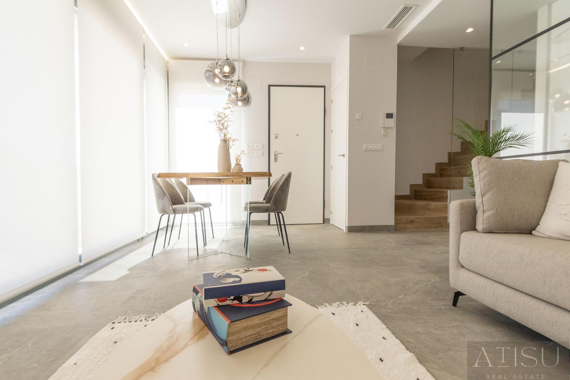For sale of villa in Pilar de la horadada