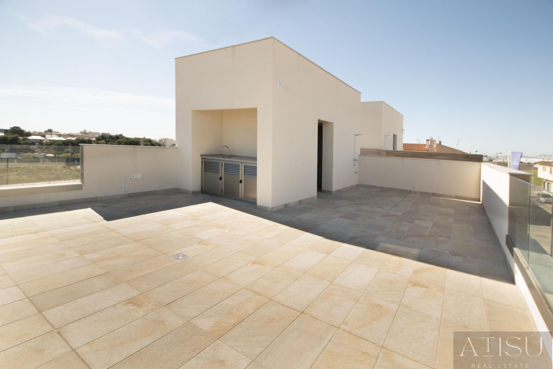 For sale of villa in Pilar de la horadada