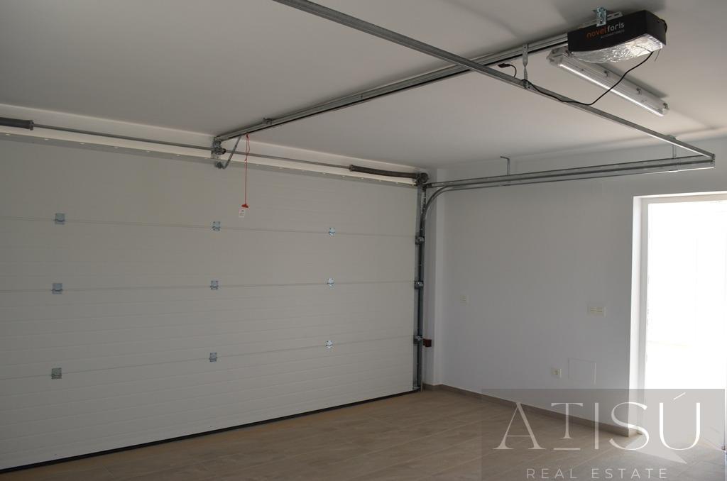For sale of villa in Pinoso