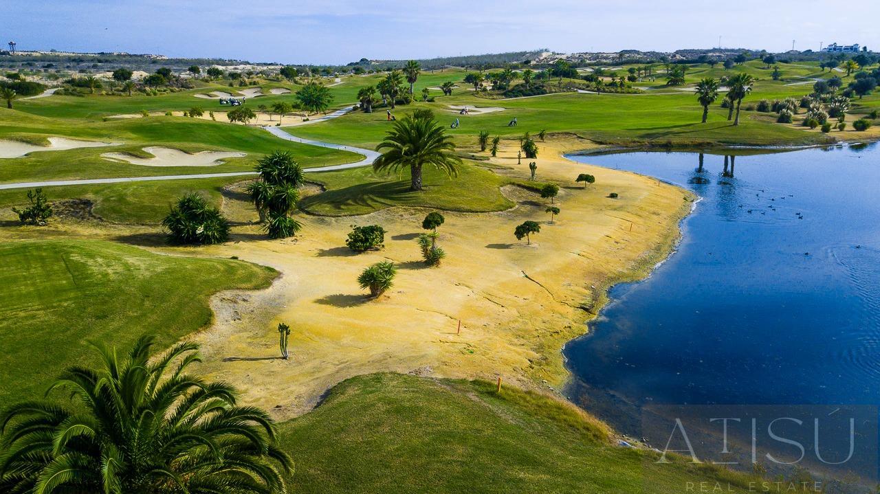 Venta de villa en Orihuela