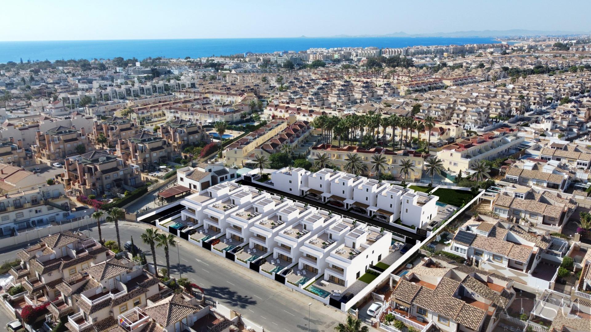 For sale of villa in Orihuela costa