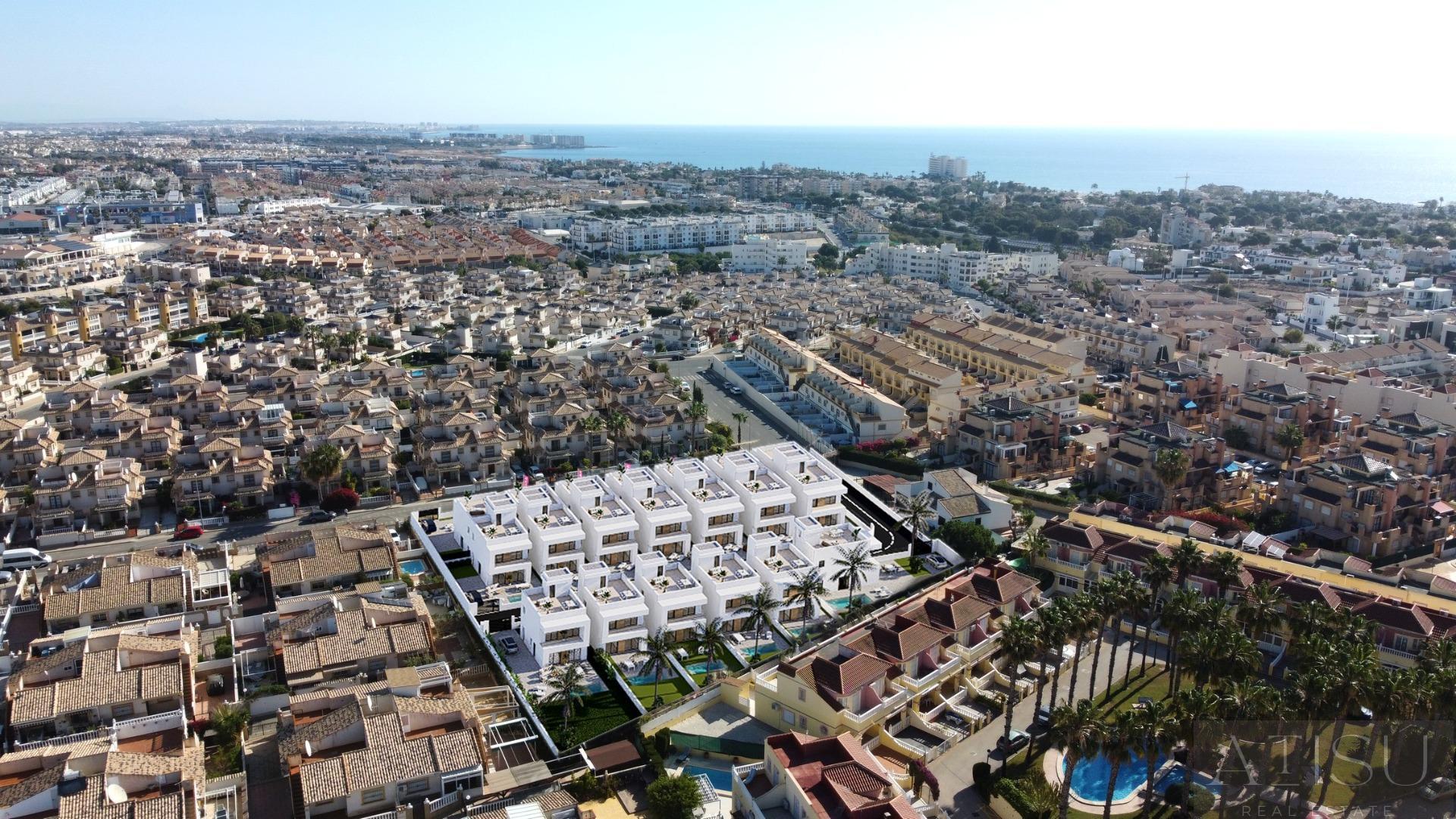For sale of villa in Orihuela costa