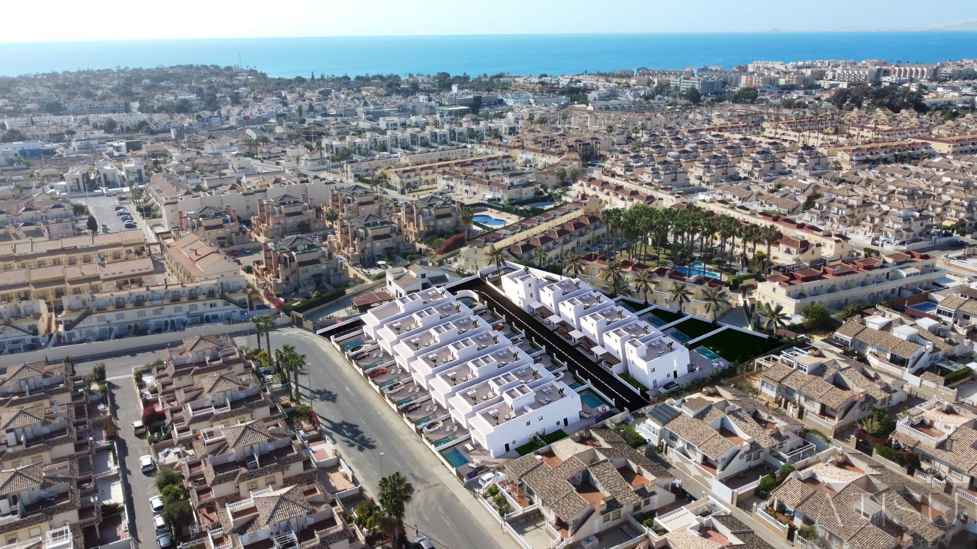 For sale of villa in Orihuela costa