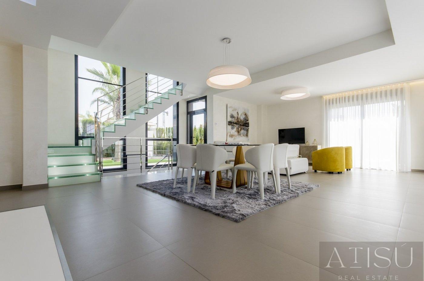 For sale of villa in Orihuela costa