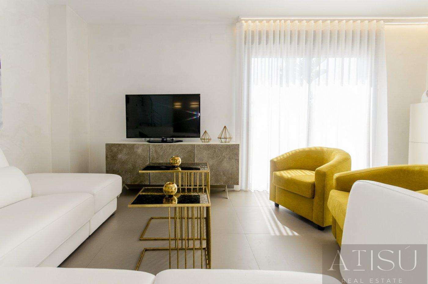 For sale of villa in Orihuela costa