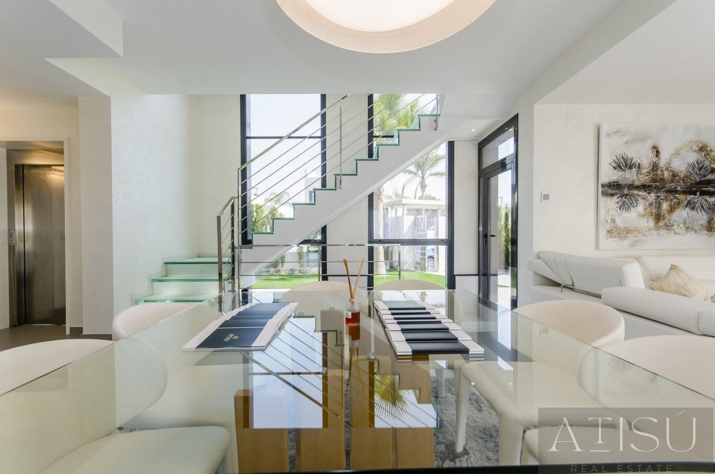 For sale of villa in Orihuela costa