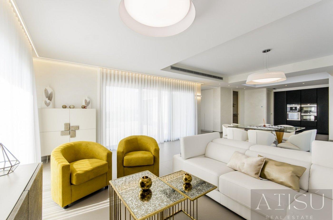 For sale of villa in Orihuela costa