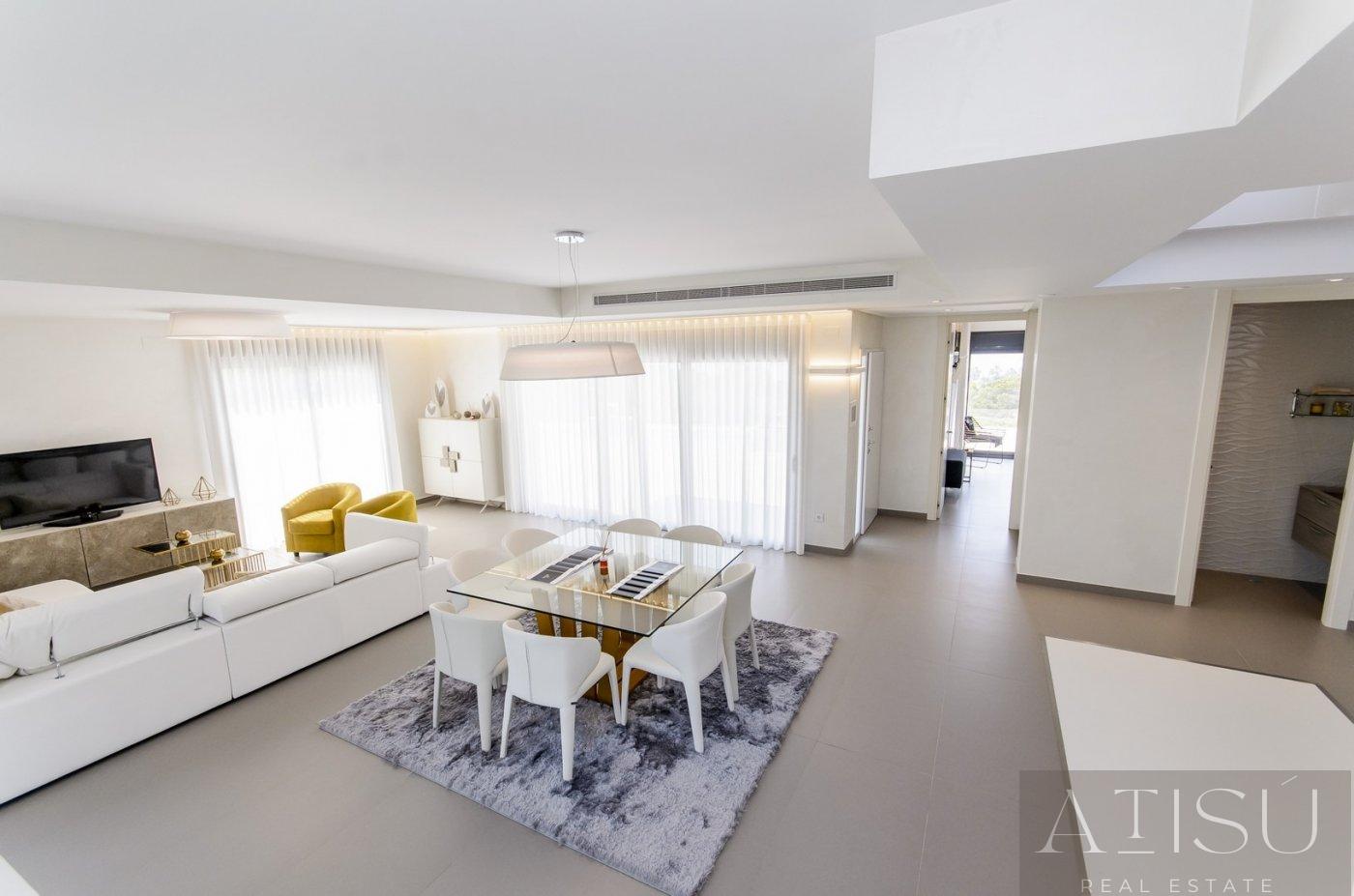 For sale of villa in Orihuela costa