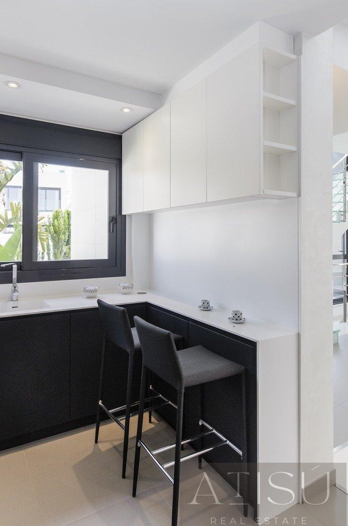 For sale of villa in Orihuela costa