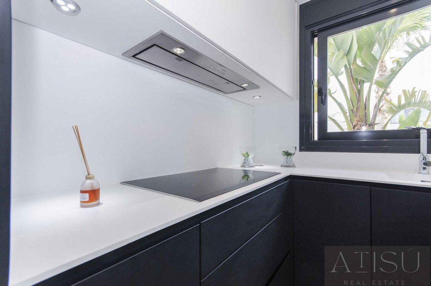 For sale of villa in Orihuela costa