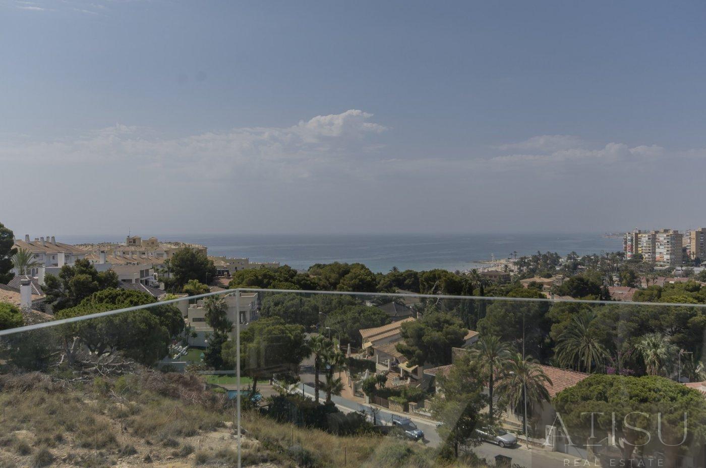 For sale of villa in Orihuela costa