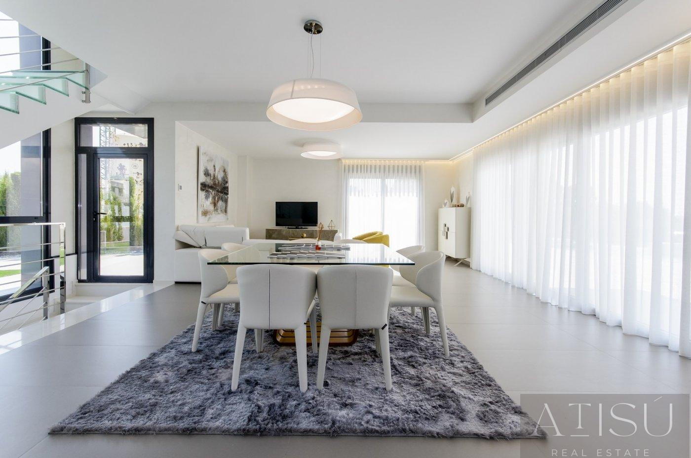 For sale of villa in Orihuela costa