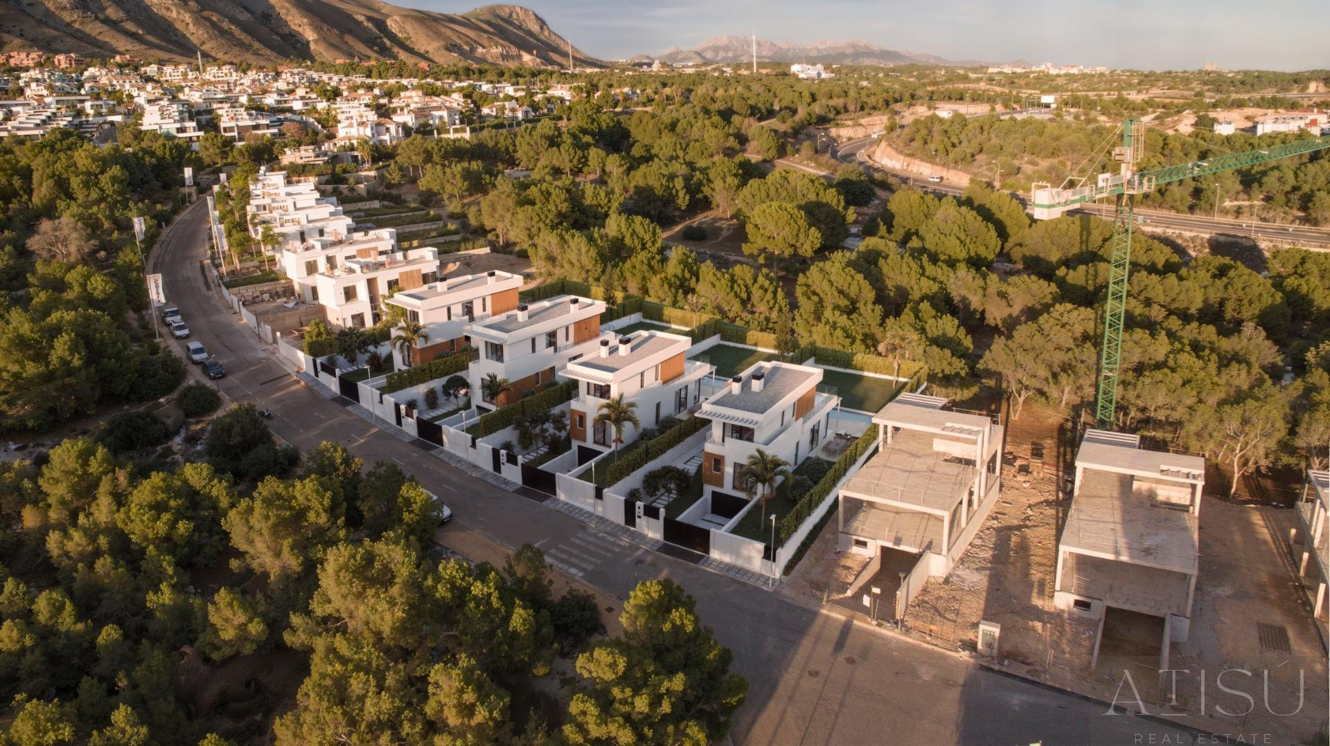 For sale of villa in Finestrat