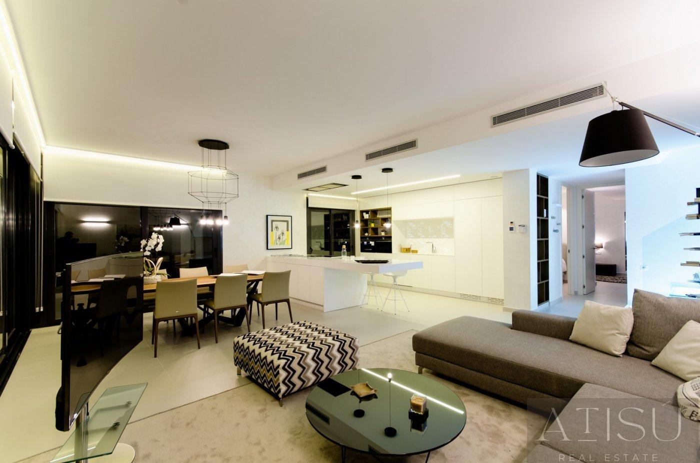 For sale of villa in Orihuela costa
