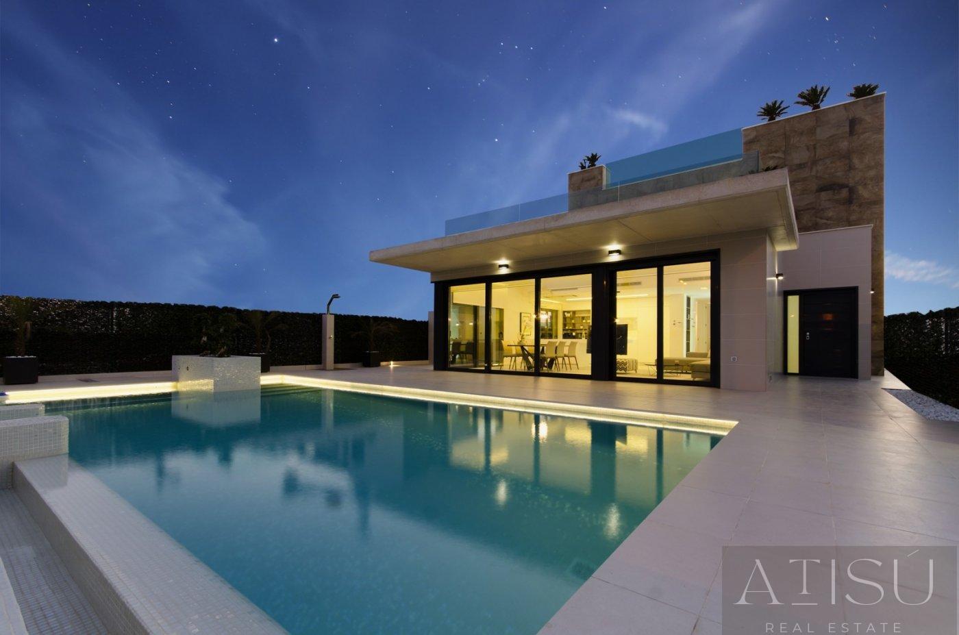 For sale of villa in Orihuela costa