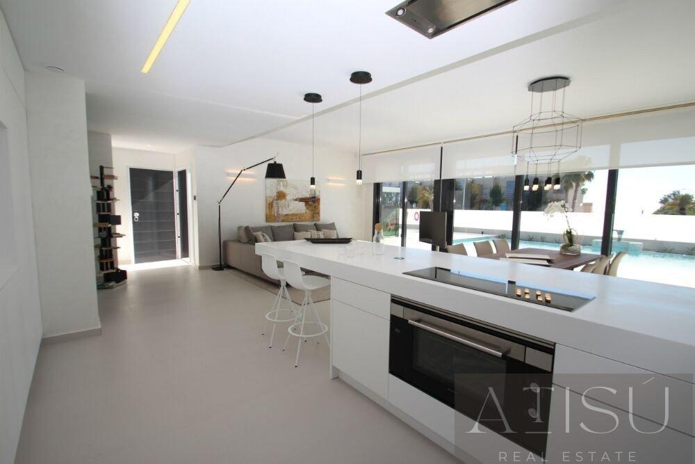 For sale of villa in Orihuela costa