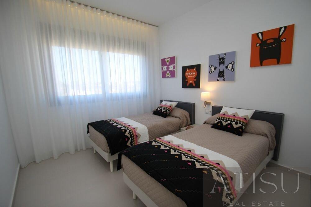 For sale of villa in Orihuela costa