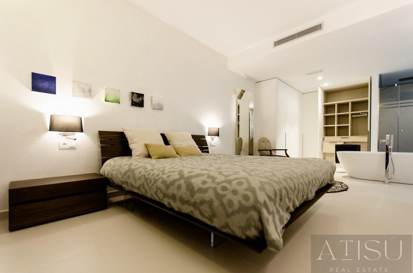 For sale of villa in Orihuela costa
