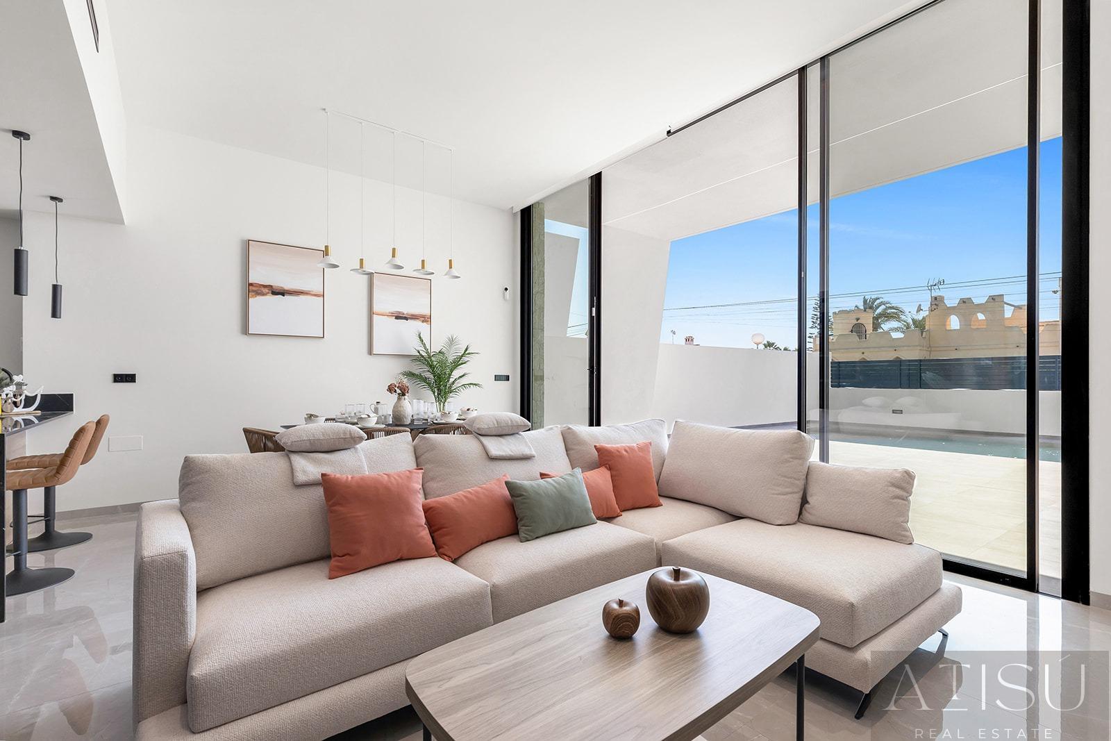 For sale of villa in Torrevieja