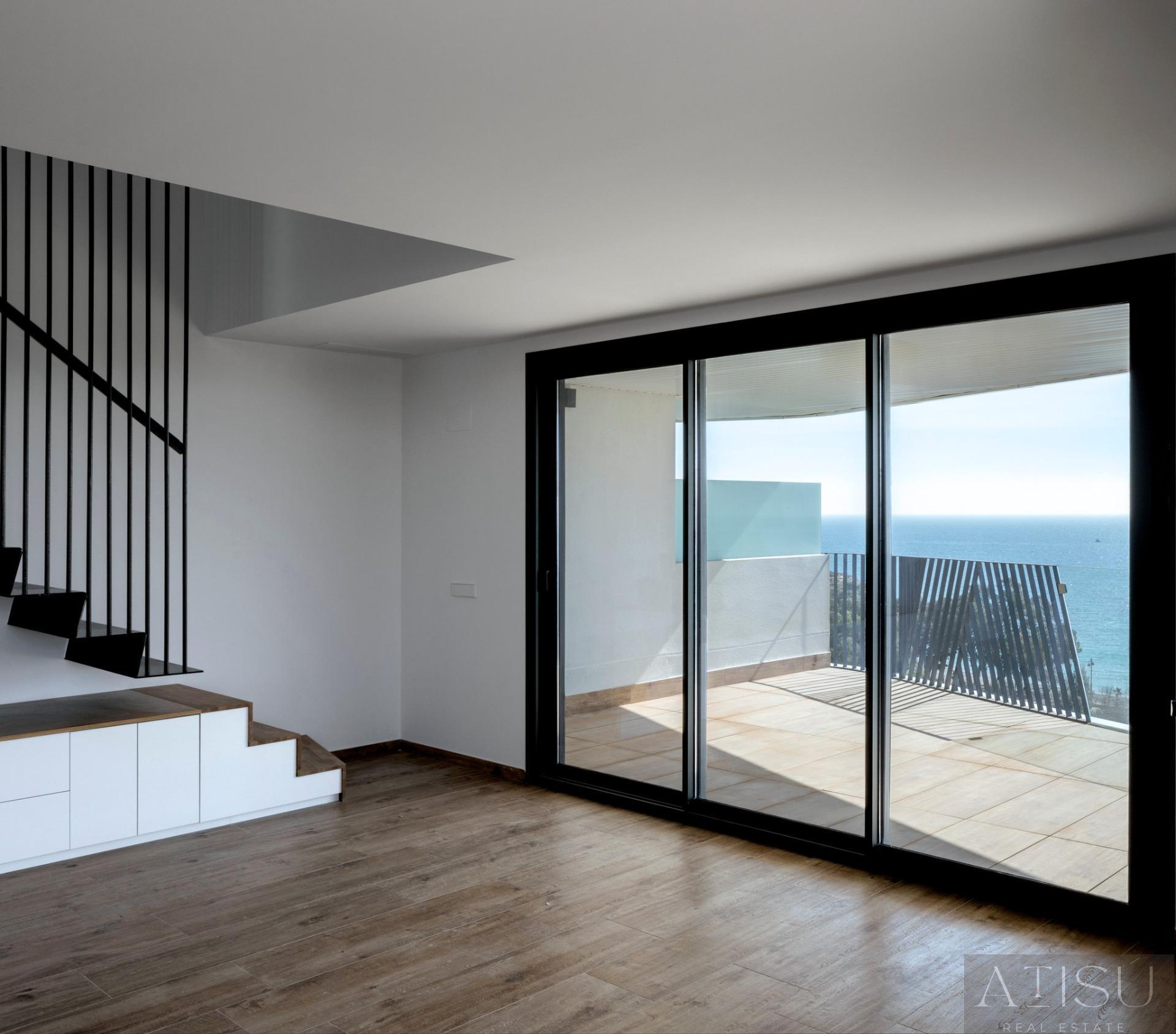 For sale of penthouse in Villajoyosa