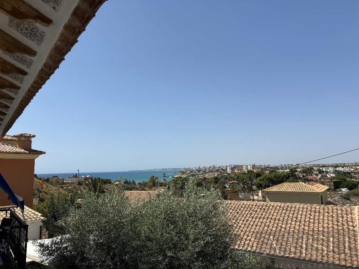 For sale of house in Alicante