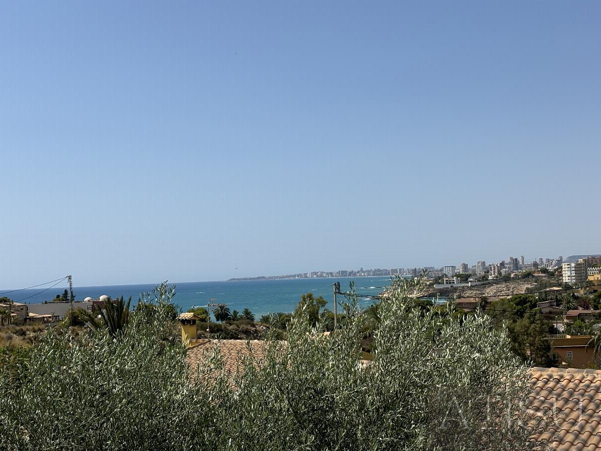 For sale of house in Alicante
