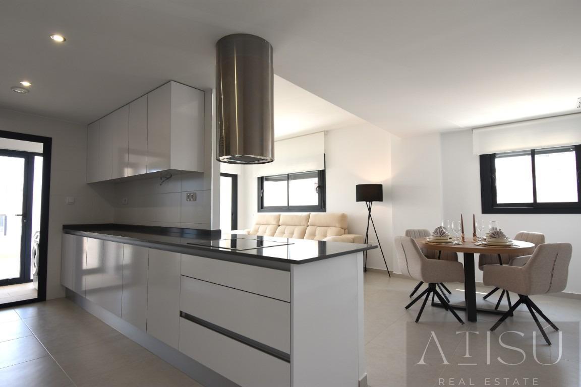 For sale of penthouse in San miguel de salinas