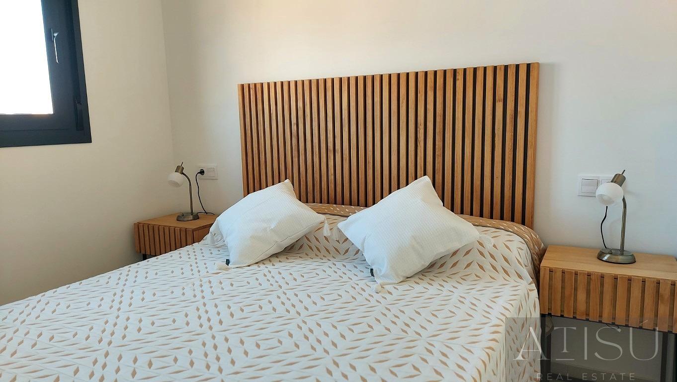 For sale of penthouse in San miguel de salinas