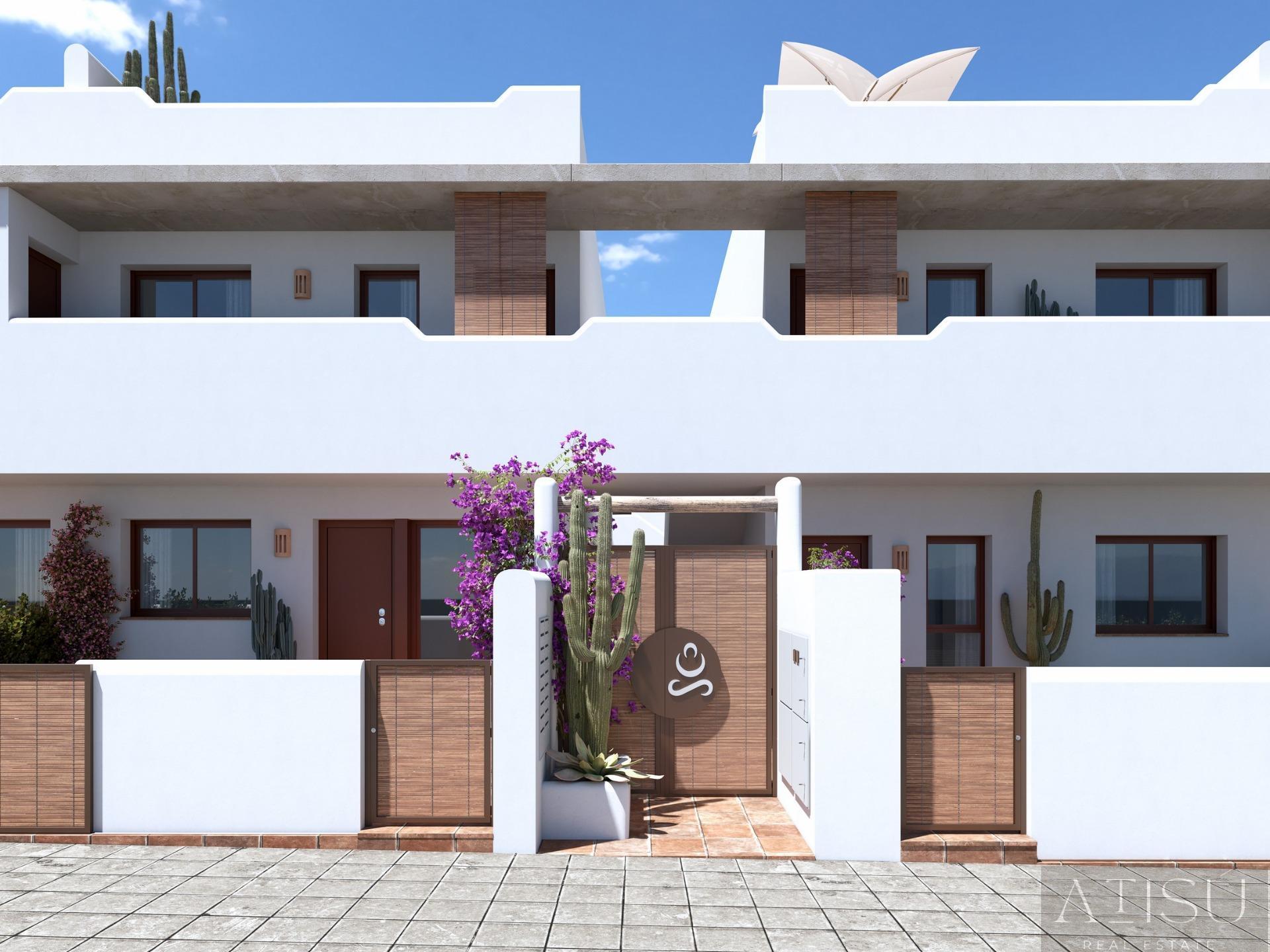For sale of villa in Pilar de la horadada