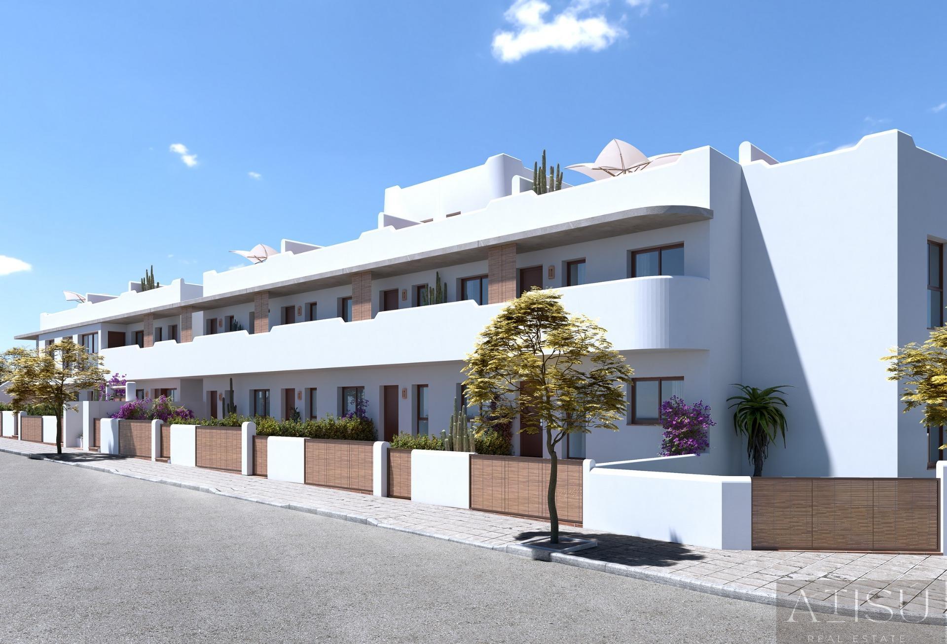 For sale of villa in Pilar de la horadada