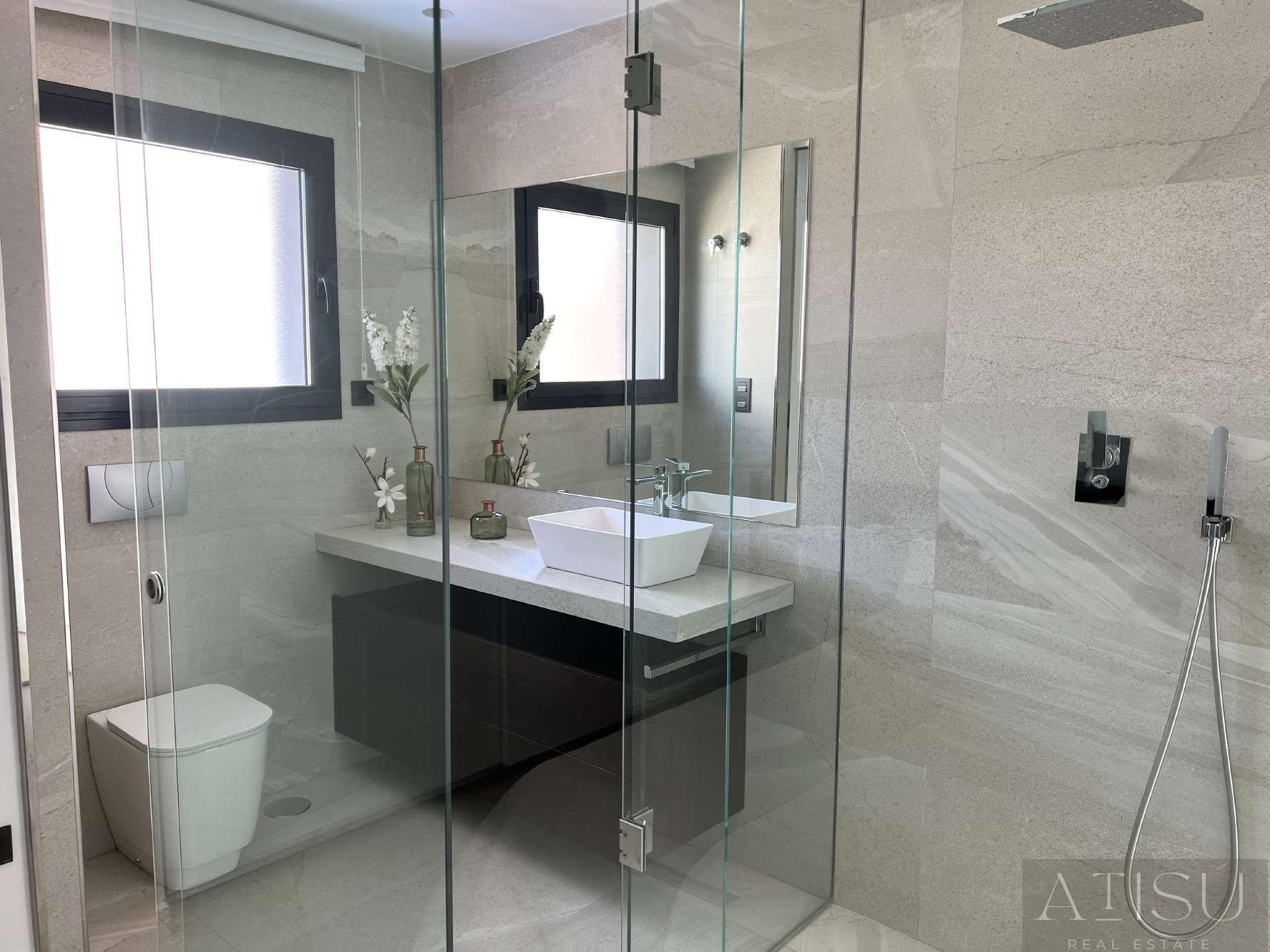For sale of villa in Rojales