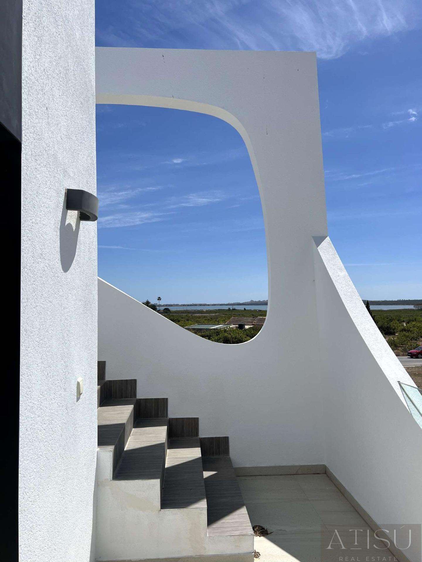 For sale of villa in Rojales