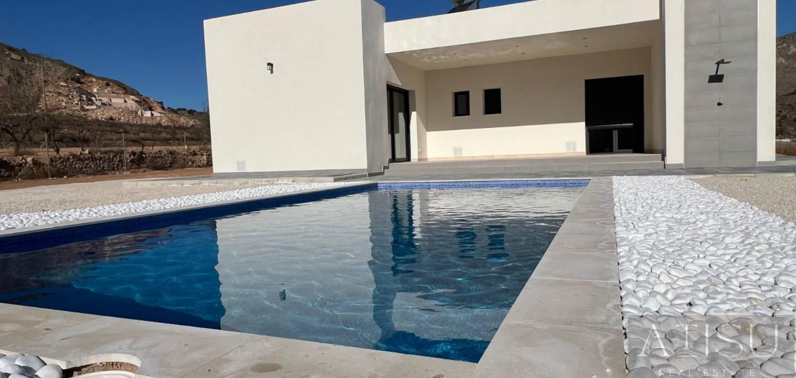 For sale of villa in Hondón de las nieves