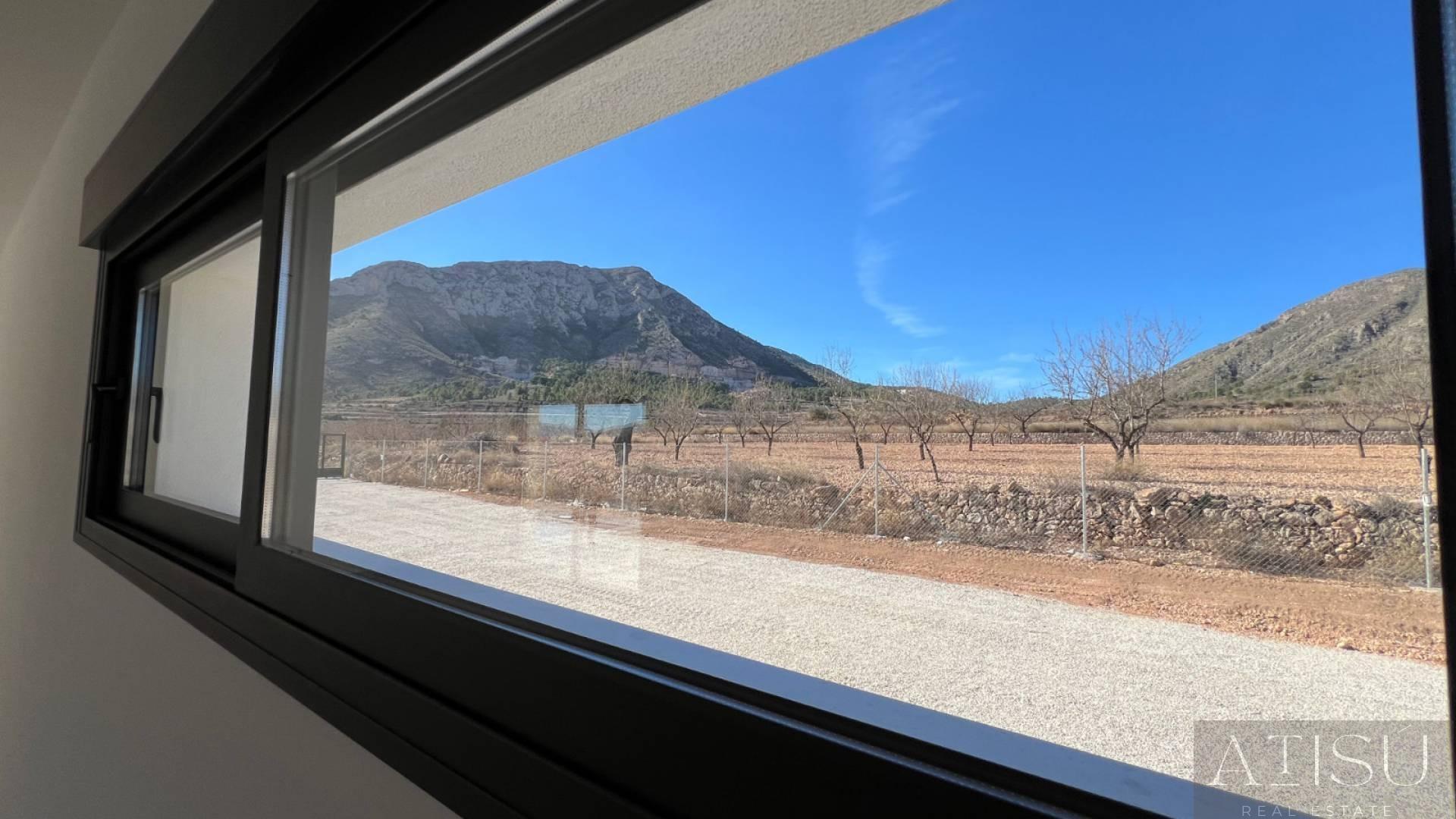 For sale of villa in Hondón de las nieves