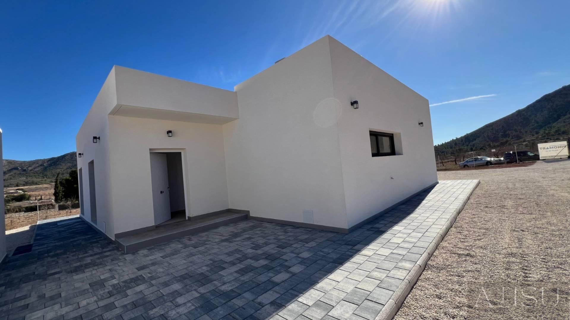For sale of villa in Hondón de las nieves