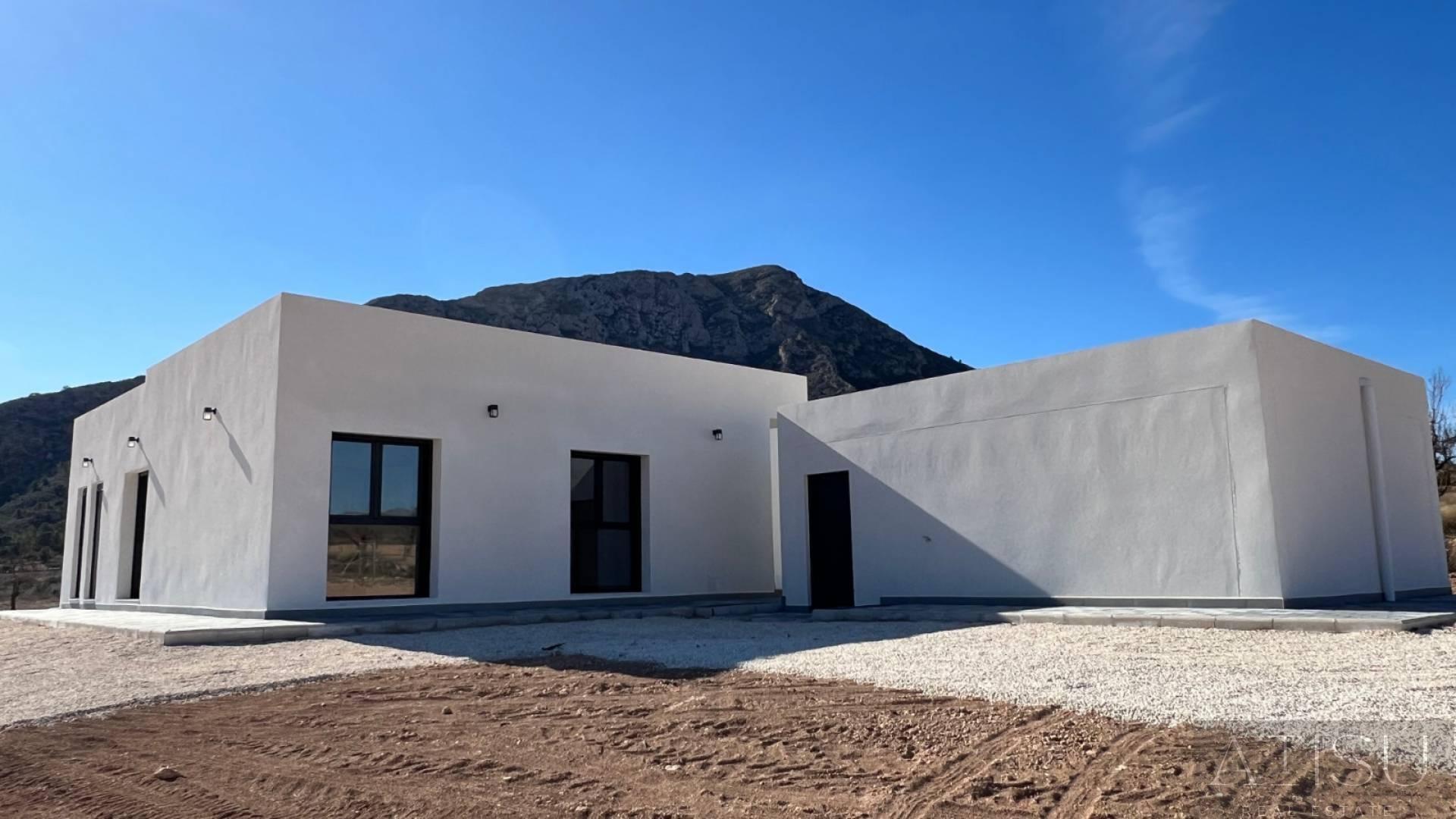 For sale of villa in Hondón de las nieves