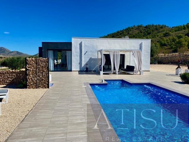 For sale of villa in Hondón de las nieves