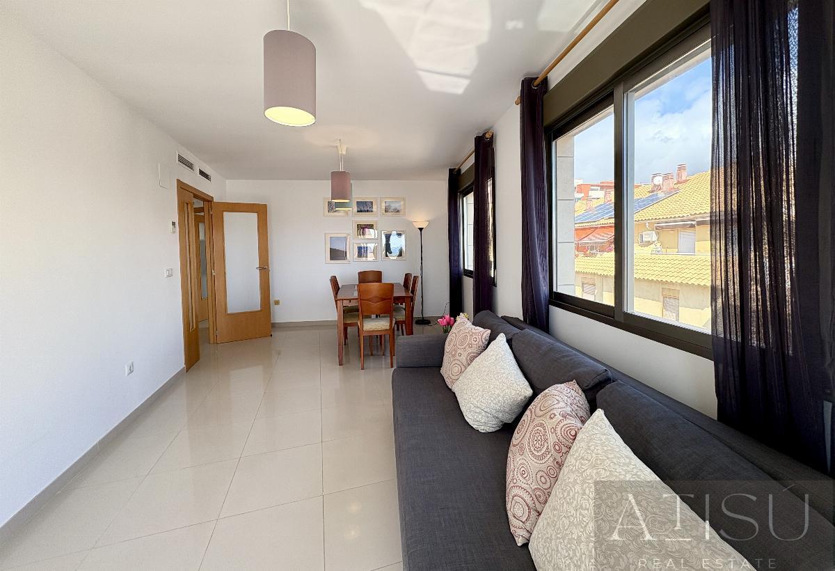 For sale of duplex in El Campello