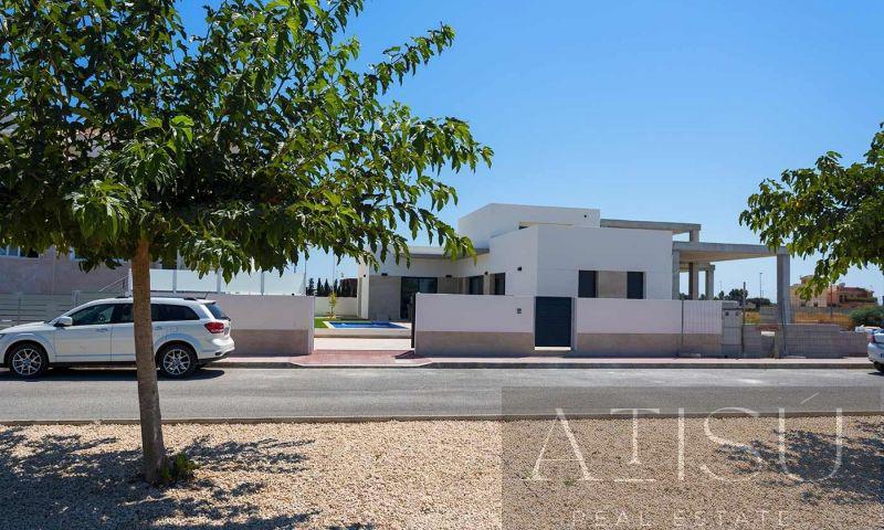 For sale of villa in Daya nueva