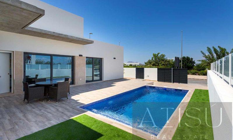 For sale of villa in Daya nueva