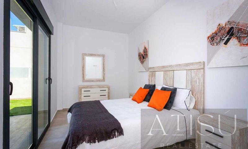 For sale of villa in Daya nueva