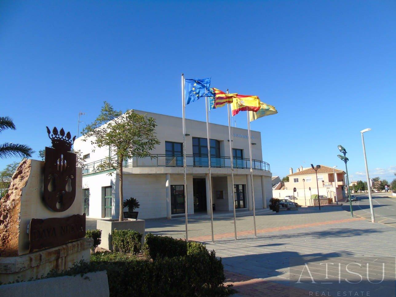 For sale of villa in Daya nueva