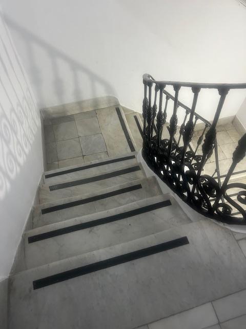 For sale of commercial in San Fernando