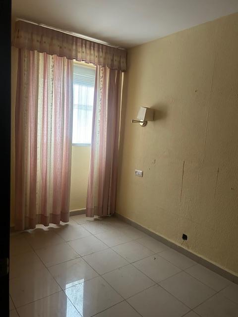 For sale of commercial in San Fernando