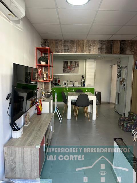 For sale of house in San Fernando