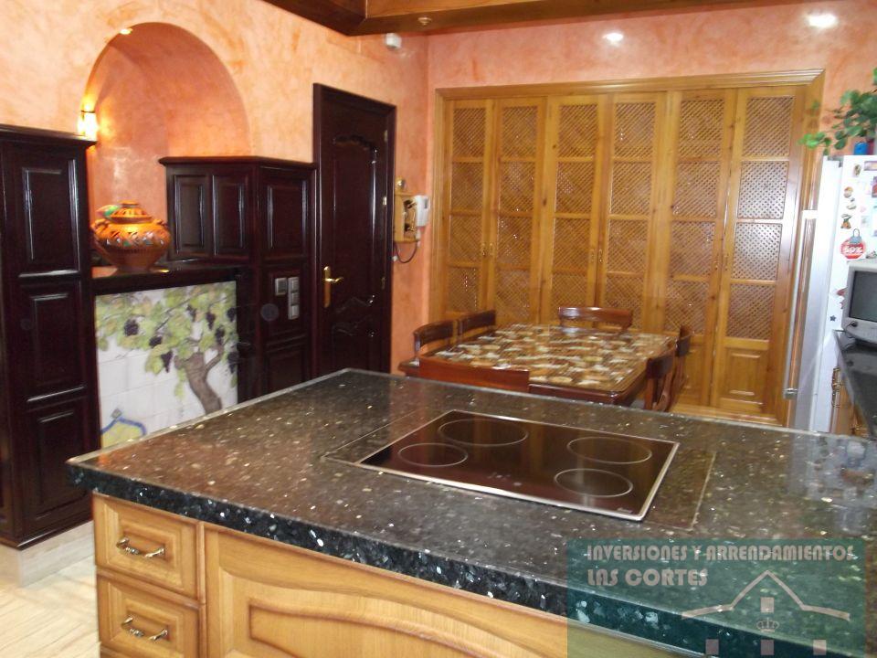 For sale of flat in San Fernando