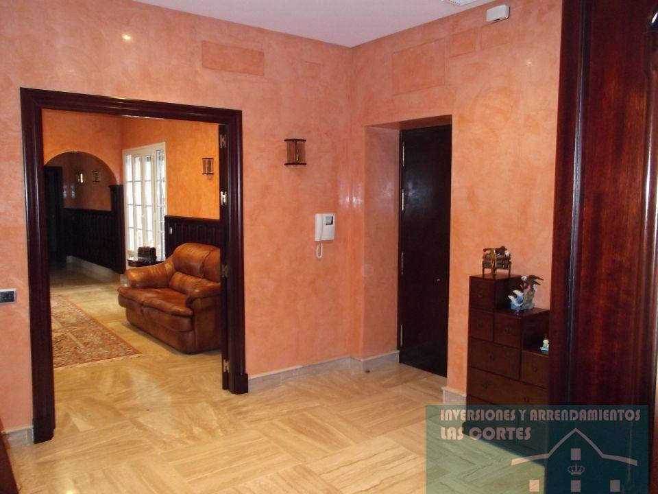 For sale of flat in San Fernando