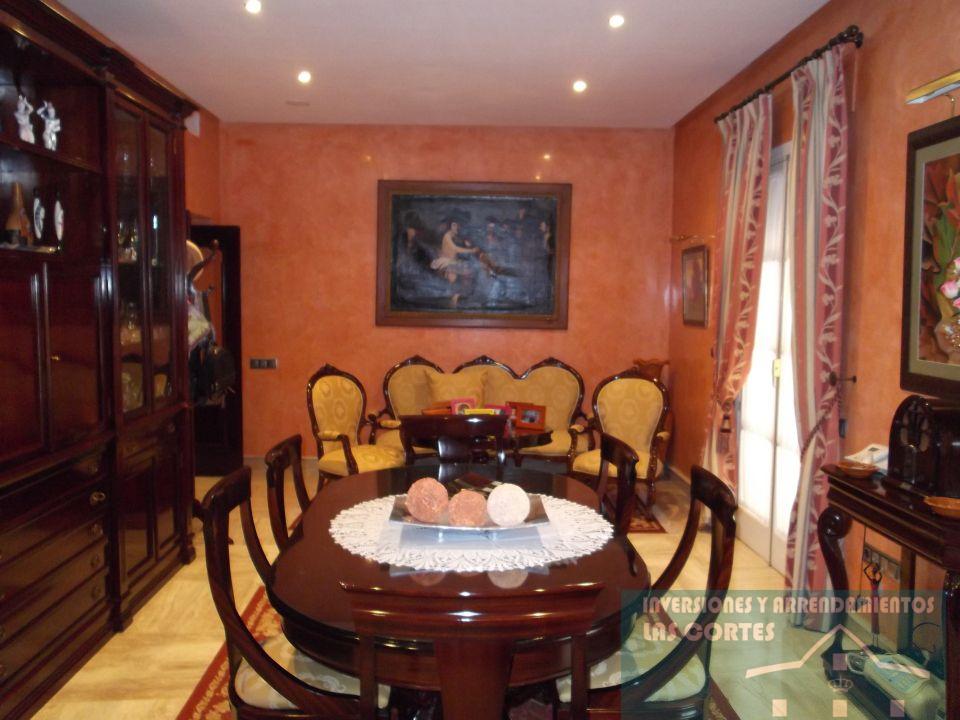 For sale of flat in San Fernando