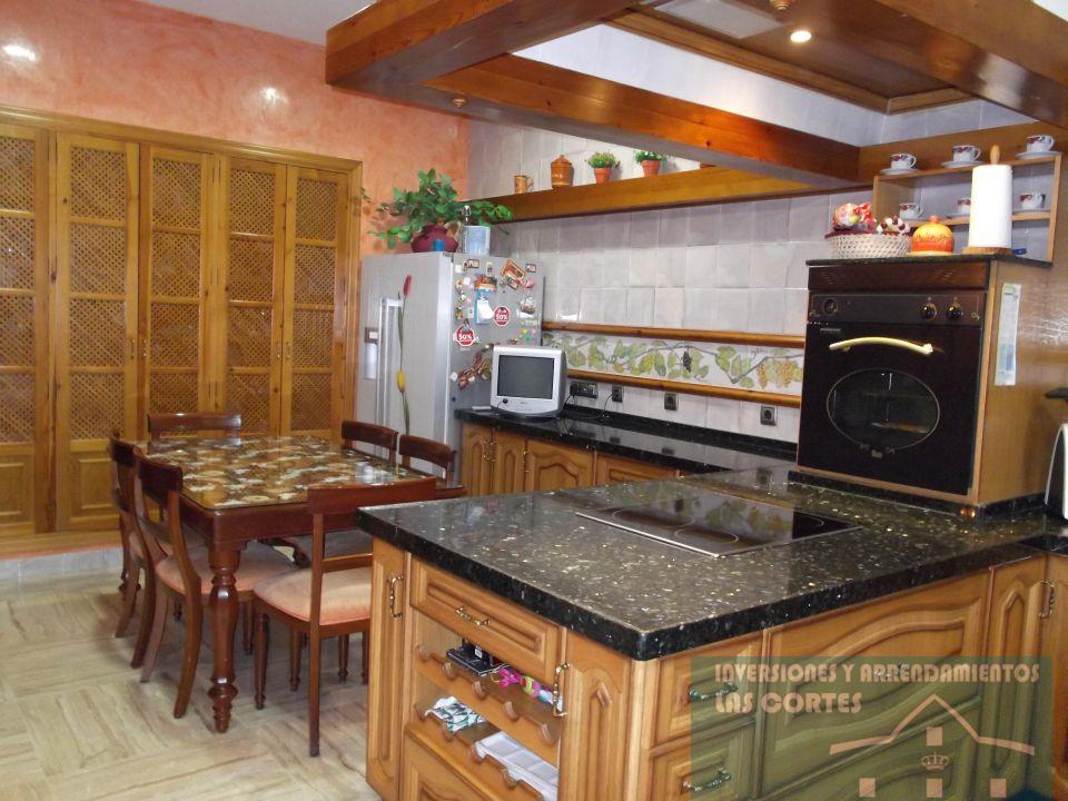 For sale of flat in San Fernando