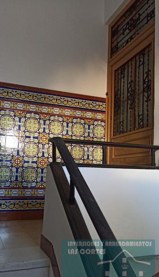 For sale of house in San Fernando